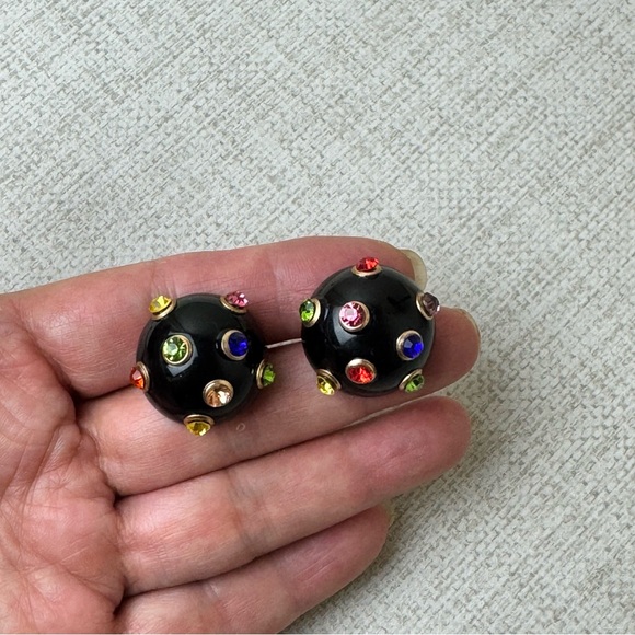 Bubble gum stud button pierced earrings Black resin - Picture 2 of 4